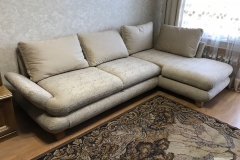 Обивка углового дивана в велюр с комбинацией, ремонт пружин и замена верхнего слоя поролона
